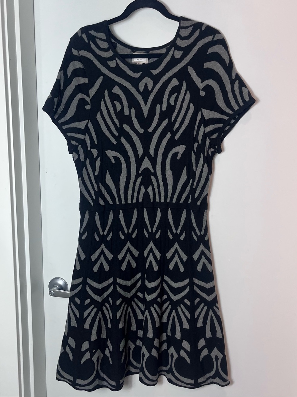 ECI Abstract Black Gray Patterned Short Sleeve Dress Y2K XL Whimsigoth